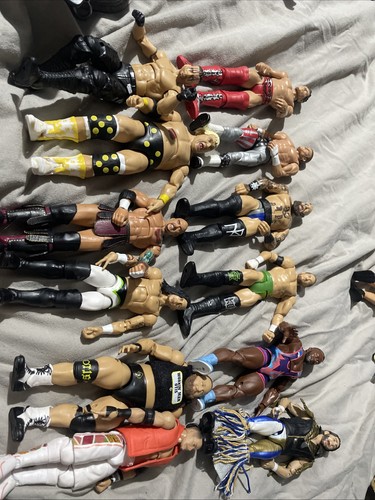 Wwe figure bundle new - wwe, bundle(new
