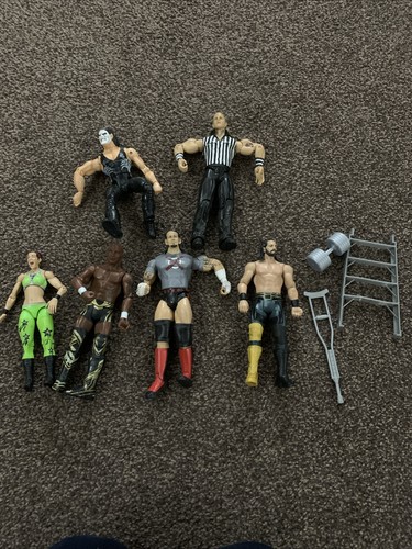 Wwe wrestling figure bundle - wrestling,