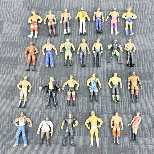 Wwe wrestling figures bundle - wwe,