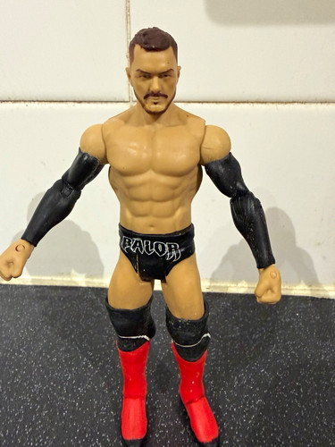 Wwe finn bálor - finn, poseable